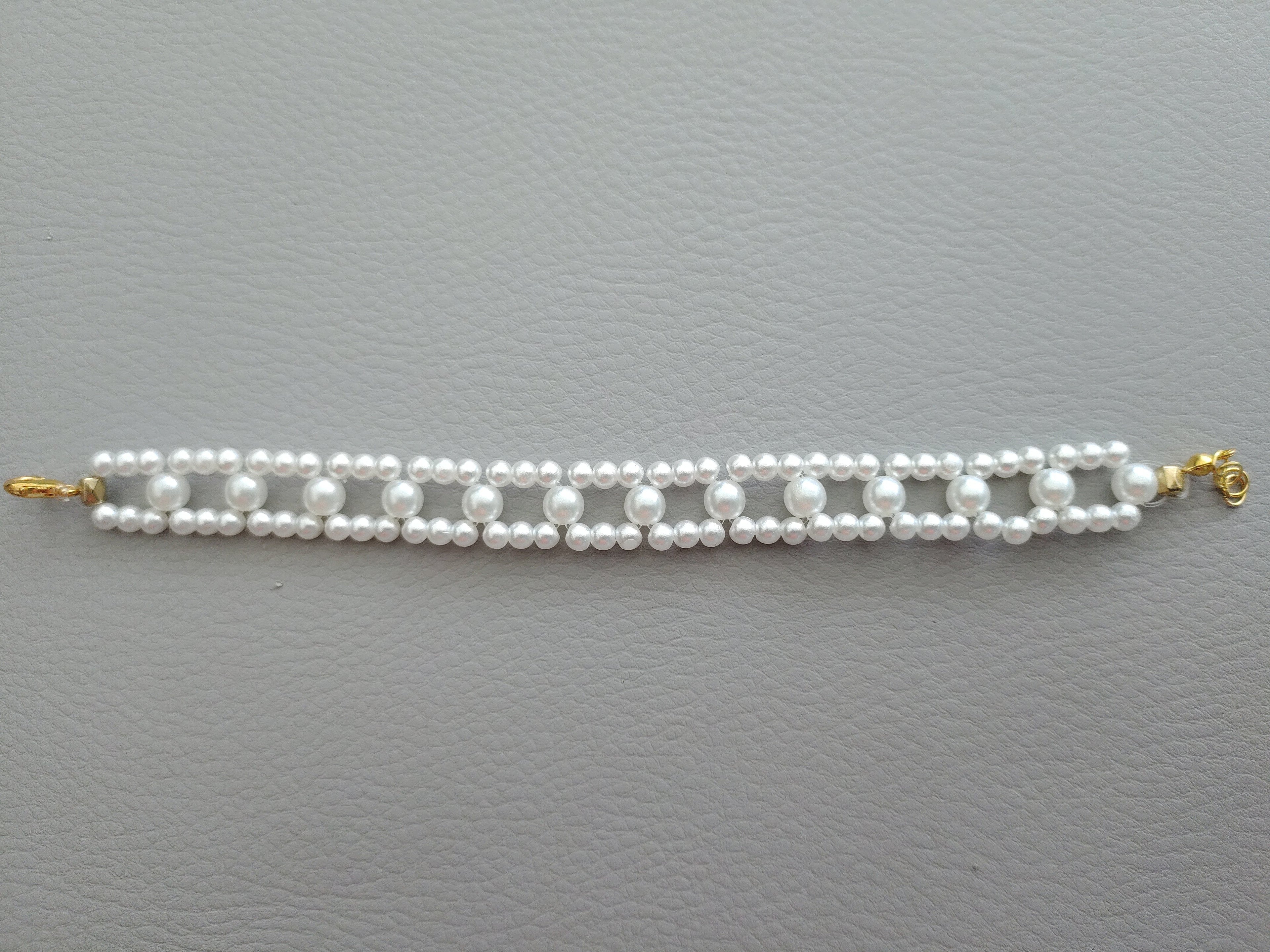 Bracelet " Elégance Nacrée"
